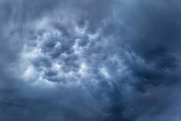 Mammatus blue cloud